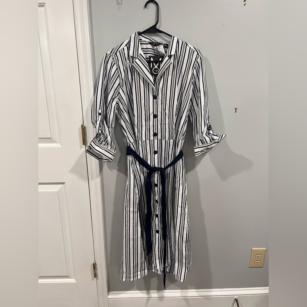 mlle gabrielle size Large dress bought from Ross with tags at $9.99